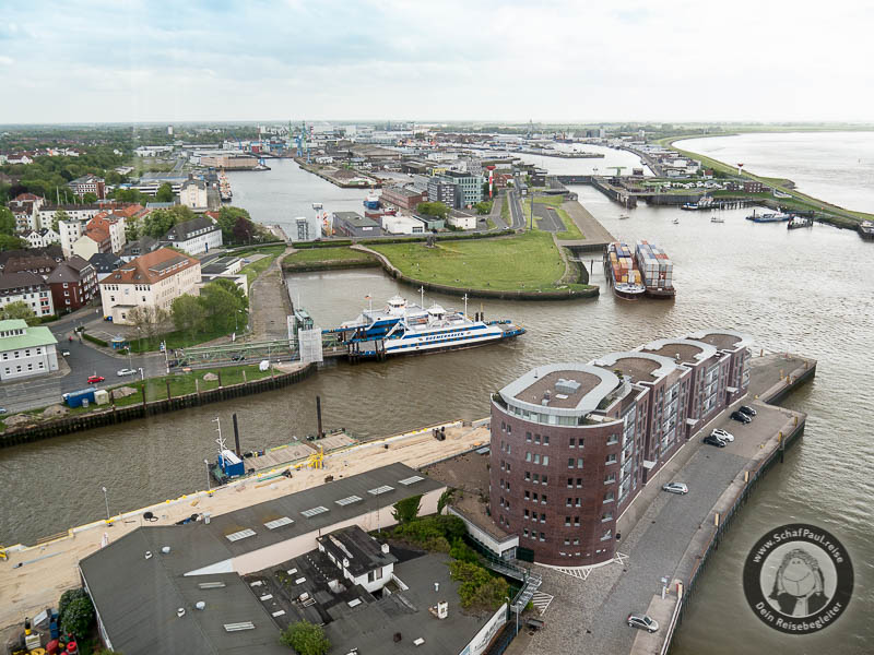 Ausblick auf die Weser - vom Richtfunkturm in Bremerhaven