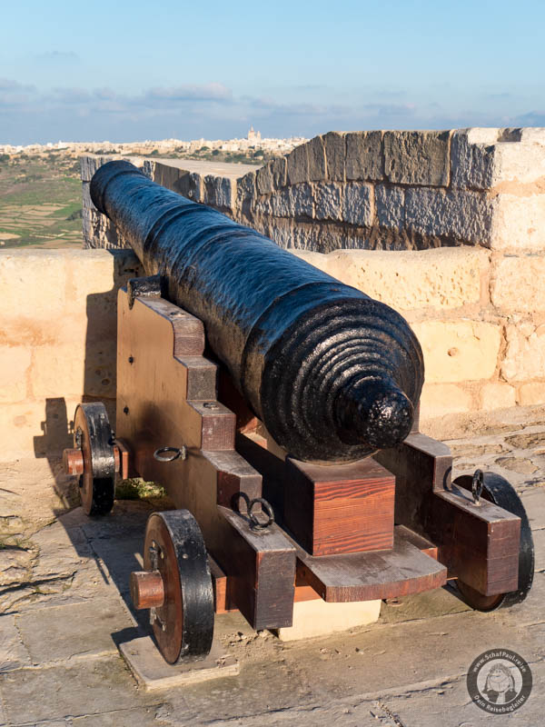 Kanonen zur Verteidigung der Zitadelle von Victoria (Rabat)