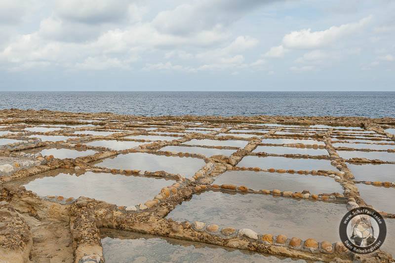 Traditionelle Salzgewinnung aus dem Meer - Qbajjar Salt Pans